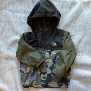 The North Face camo shell/windbreaker sz 12-18 mos